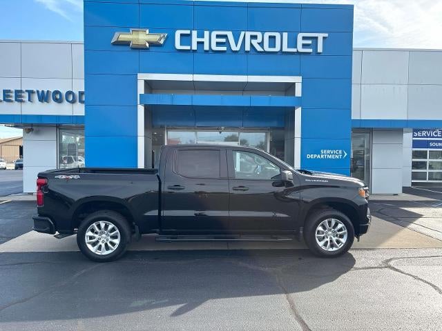 2026 Chevrolet Silverado 1500 Custom in Black — front three-quarter view