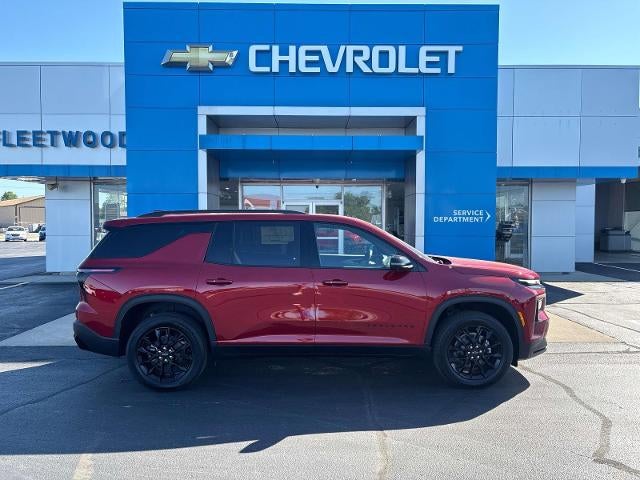 2026 Chevrolet Traverse LT in Radiant Red Tintcoat — front three-quarter view