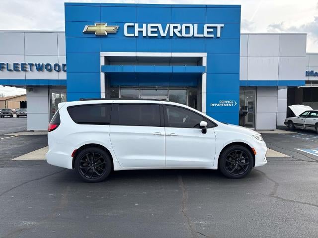 2023 Chrysler Pacifica Touring L in White — front three-quarter view